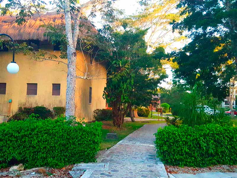 Hotel Villas Chicanná, hotel en Xpujil, Campeche