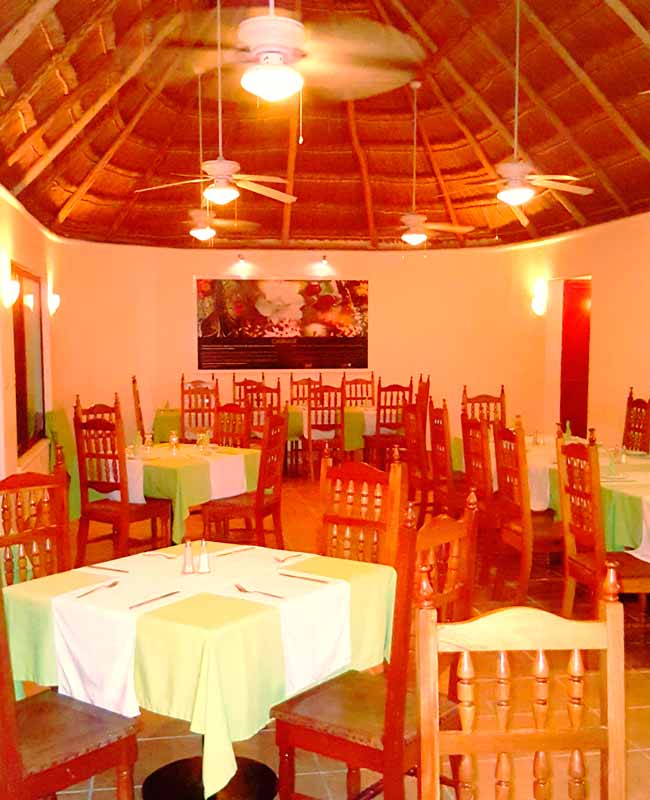 Restaurante Hotel Villas Chicanná, hotel en Xpujil, Campeche
